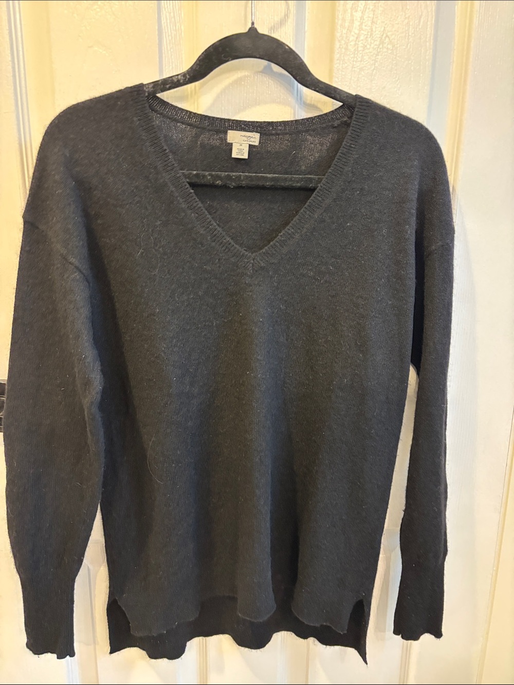 Halogen Black Cashmere V-Neck Sweater M
